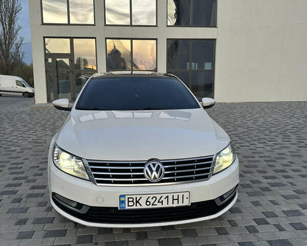 Білий Фольксваген CC / Passat CC, об'ємом двигуна 1.98 л та пробігом 249 тис. км за 14000 $, фото 3 на Automoto.ua