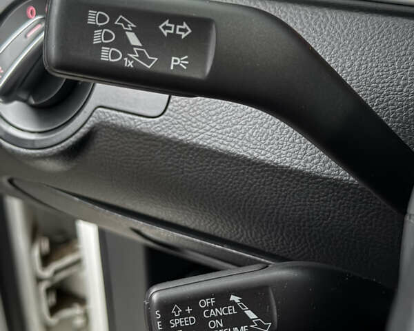 Белый Фольксваген CC / Passat CC, объемом двигателя 1.98 л и пробегом 177 тыс. км за 12000 $, фото 20 на Automoto.ua