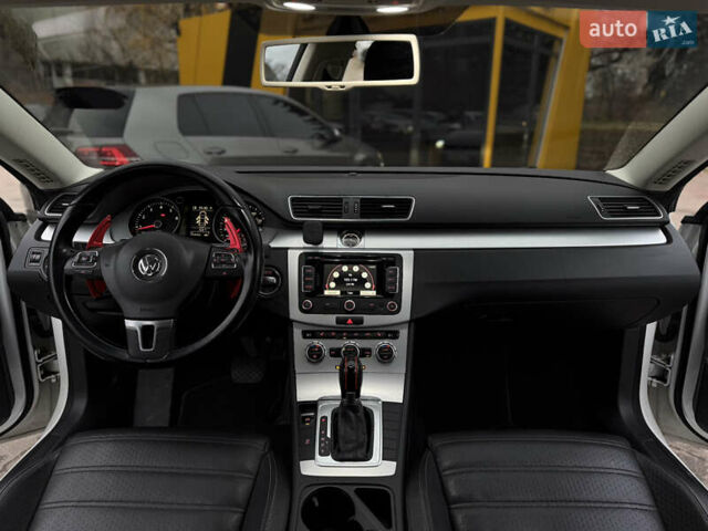 Белый Фольксваген CC / Passat CC, объемом двигателя 1.98 л и пробегом 177 тыс. км за 12000 $, фото 11 на Automoto.ua