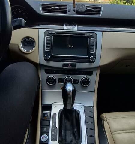 Білий Фольксваген CC / Passat CC, об'ємом двигуна 1.98 л та пробігом 201 тис. км за 12000 $, фото 9 на Automoto.ua