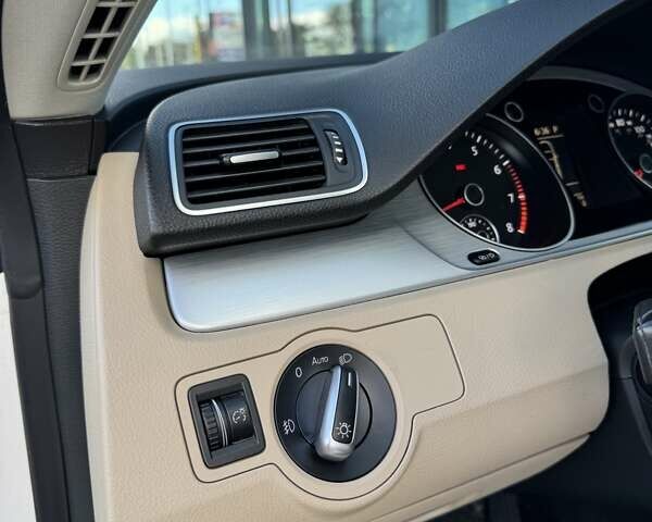 Белый Фольксваген CC / Passat CC, объемом двигателя 1.98 л и пробегом 159 тыс. км за 11500 $, фото 14 на Automoto.ua