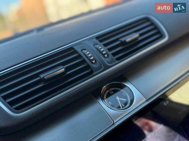 Белый Фольксваген CC / Passat CC, объемом двигателя 1.97 л и пробегом 183 тыс. км за 13700 $, фото 4 на Automoto.ua