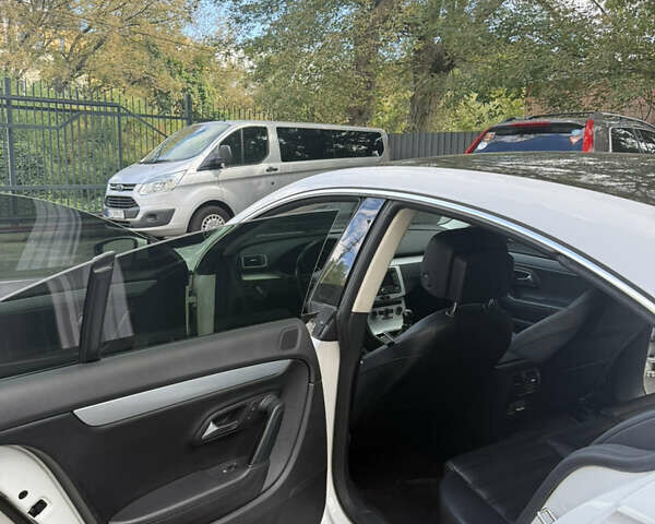 Белый Фольксваген CC / Passat CC, объемом двигателя 1.98 л и пробегом 123 тыс. км за 10900 $, фото 18 на Automoto.ua