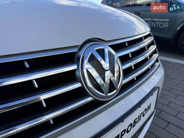 Белый Фольксваген CC / Passat CC, объемом двигателя 1.98 л и пробегом 159 тыс. км за 11500 $, фото 6 на Automoto.ua