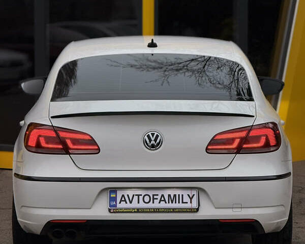 Белый Фольксваген CC / Passat CC, объемом двигателя 1.98 л и пробегом 177 тыс. км за 12000 $, фото 3 на Automoto.ua