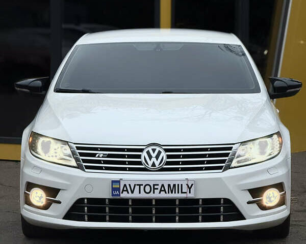 Белый Фольксваген CC / Passat CC, объемом двигателя 1.98 л и пробегом 177 тыс. км за 12000 $, фото 1 на Automoto.ua