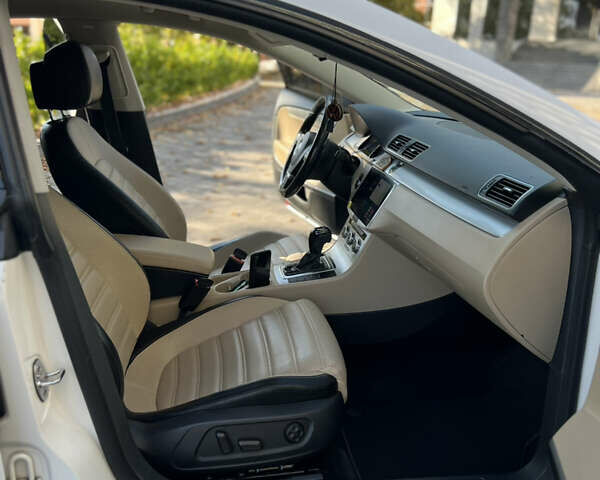 Білий Фольксваген CC / Passat CC, об'ємом двигуна 1.98 л та пробігом 231 тис. км за 12900 $, фото 17 на Automoto.ua