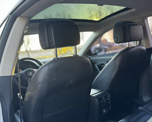 Белый Фольксваген CC / Passat CC, объемом двигателя 1.97 л и пробегом 199 тыс. км за 13500 $, фото 17 на Automoto.ua