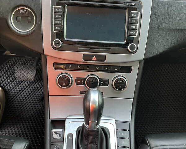 Белый Фольксваген CC / Passat CC, объемом двигателя 1.97 л и пробегом 200 тыс. км за 14250 $, фото 12 на Automoto.ua