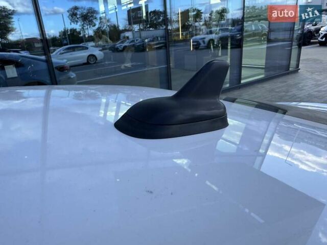 Белый Фольксваген CC / Passat CC, объемом двигателя 1.98 л и пробегом 159 тыс. км за 11500 $, фото 38 на Automoto.ua