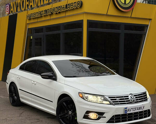 Белый Фольксваген CC / Passat CC, объемом двигателя 1.98 л и пробегом 177 тыс. км за 12000 $, фото 2 на Automoto.ua