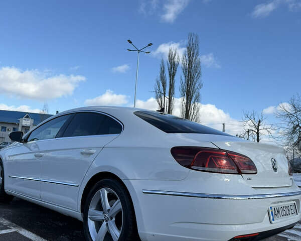 Белый Фольксваген CC / Passat CC, объемом двигателя 1.98 л и пробегом 132 тыс. км за 11500 $, фото 3 на Automoto.ua