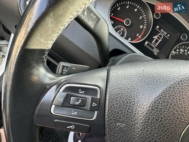 Фольксваген CC / Passat CC 2015 в Могилев-Подольском на Automoto.ua Белый Фольксваген CC / Passat CC, объемом двигателя 1.98 л и пробегом 209 тыс. км за 11500 $, фото 49 на Automoto.ua