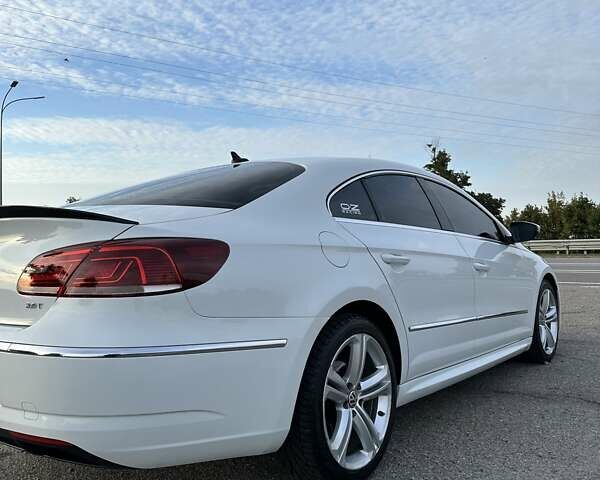 Белый Фольксваген CC / Passat CC, объемом двигателя 1.98 л и пробегом 206 тыс. км за 11500 $, фото 10 на Automoto.ua