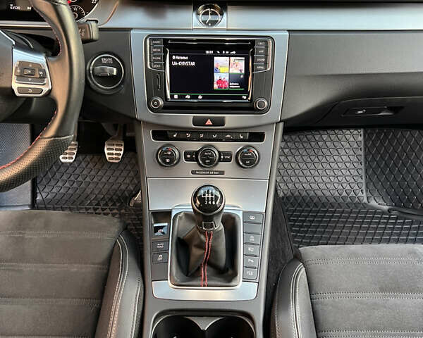 Белый Фольксваген CC / Passat CC, объемом двигателя 1.97 л и пробегом 81 тыс. км за 17500 $, фото 18 на Automoto.ua