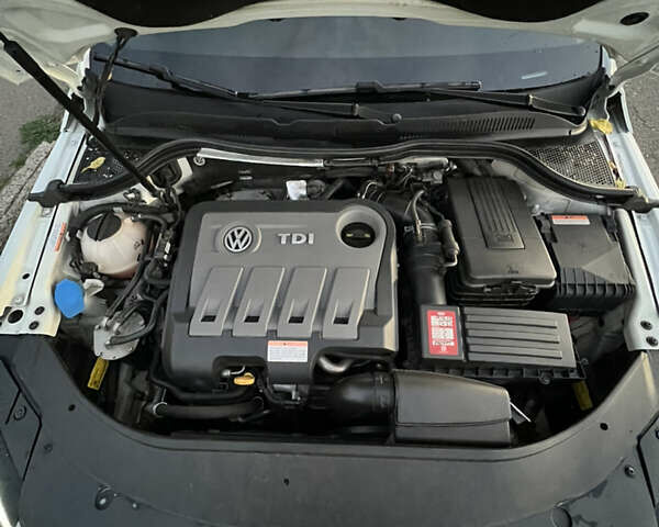 Белый Фольксваген CC / Passat CC, объемом двигателя 1.97 л и пробегом 147 тыс. км за 15299 $, фото 12 на Automoto.ua