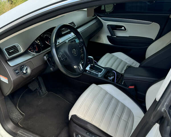 Білий Фольксваген CC / Passat CC, об'ємом двигуна 1.97 л та пробігом 222 тис. км за 14999 $, фото 2 на Automoto.ua