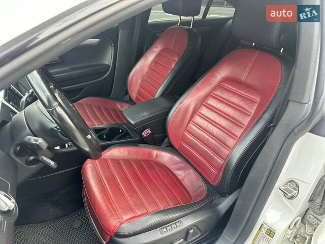 Фольксваген CC / Passat CC 2015 в Могилев-Подольском на Automoto.ua Белый Фольксваген CC / Passat CC, объемом двигателя 1.98 л и пробегом 209 тыс. км за 11500 $, фото 31 на Automoto.ua