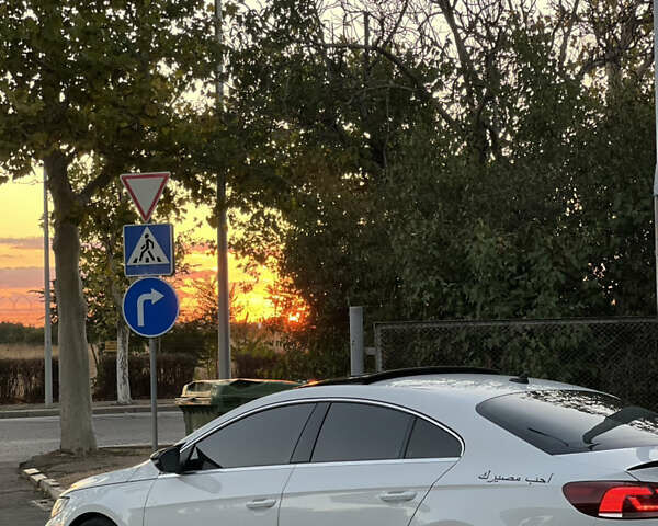 Фольксваген CC / Passat CC 2015 в Одессе на Automoto.ua Белый Фольксваген CC / Passat CC, объемом двигателя 1.97 л и пробегом 147 тыс. км за 15299 $, фото 18 на Automoto.ua