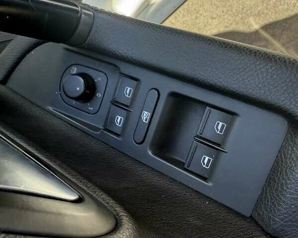 Білий Фольксваген CC / Passat CC, об'ємом двигуна 1.98 л та пробігом 108 тис. км за 13290 $, фото 15 на Automoto.ua