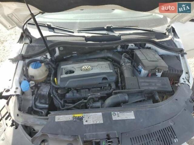 Белый Фольксваген CC / Passat CC, объемом двигателя 2 л и пробегом 190 тыс. км за 7500 $, фото 9 на Automoto.ua