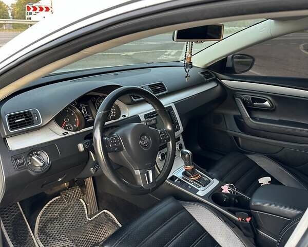 Белый Фольксваген CC / Passat CC, объемом двигателя 1.98 л и пробегом 206 тыс. км за 11500 $, фото 19 на Automoto.ua