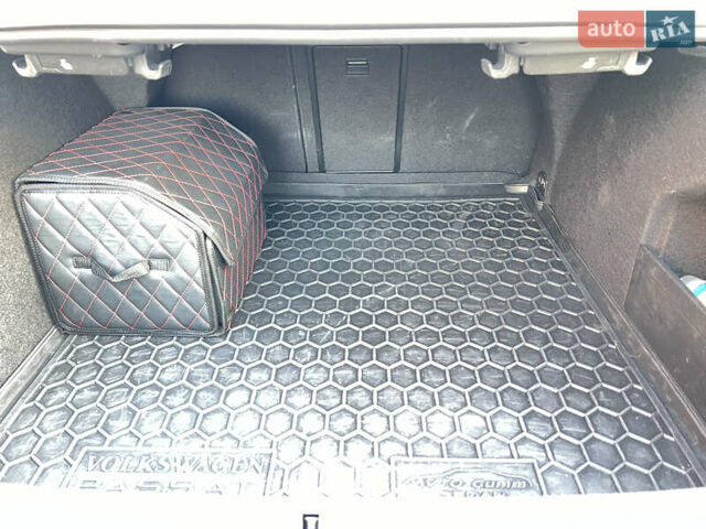 Белый Фольксваген CC / Passat CC, объемом двигателя 1.97 л и пробегом 81 тыс. км за 17500 $, фото 27 на Automoto.ua