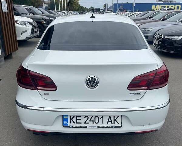 Белый Фольксваген CC / Passat CC, объемом двигателя 1.97 л и пробегом 147 тыс. км за 14500 $, фото 2 на Automoto.ua