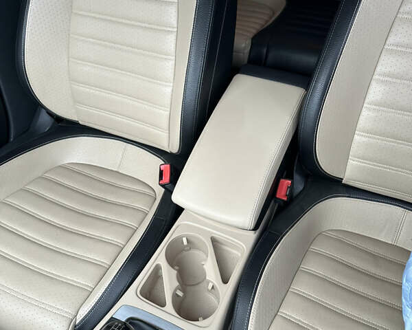 Білий Фольксваген CC / Passat CC, об'ємом двигуна 1.98 л та пробігом 167 тис. км за 11000 $, фото 3 на Automoto.ua