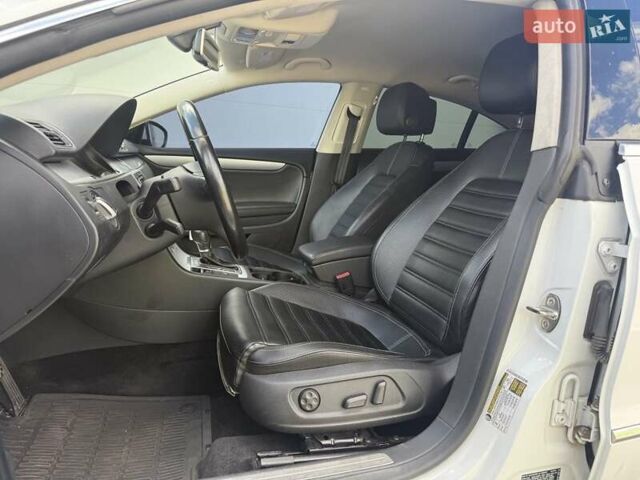 Білий Фольксваген CC / Passat CC, об'ємом двигуна 1.98 л та пробігом 108 тис. км за 13290 $, фото 9 на Automoto.ua