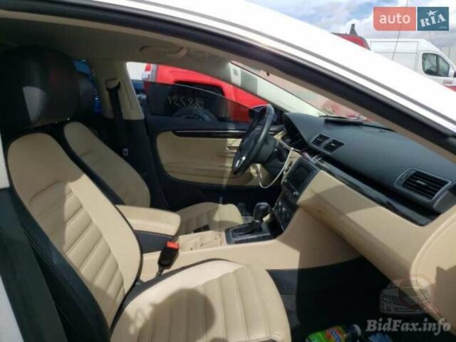 Белый Фольксваген CC / Passat CC, объемом двигателя 2 л и пробегом 40 тыс. км за 6800 $, фото 2 на Automoto.ua