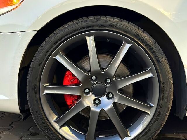 Белый Фольксваген CC, объемом двигателя 2 л и пробегом 285 тыс. км за 9500 $, фото 4 на Automoto.ua