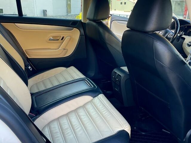 Белый Фольксваген CC, объемом двигателя 2 л и пробегом 270 тыс. км за 8400 $, фото 7 на Automoto.ua