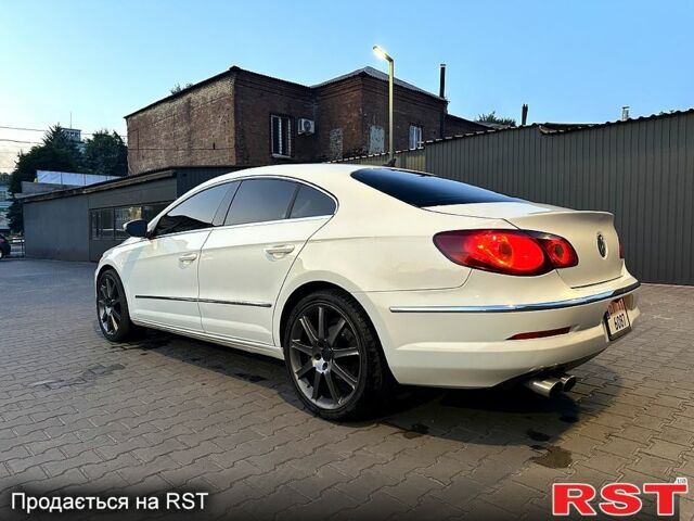 Белый Фольксваген CC, объемом двигателя 2 л и пробегом 285 тыс. км за 9500 $, фото 2 на Automoto.ua