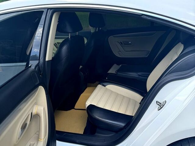 Белый Фольксваген CC, объемом двигателя 2 л и пробегом 196 тыс. км за 8700 $, фото 7 на Automoto.ua