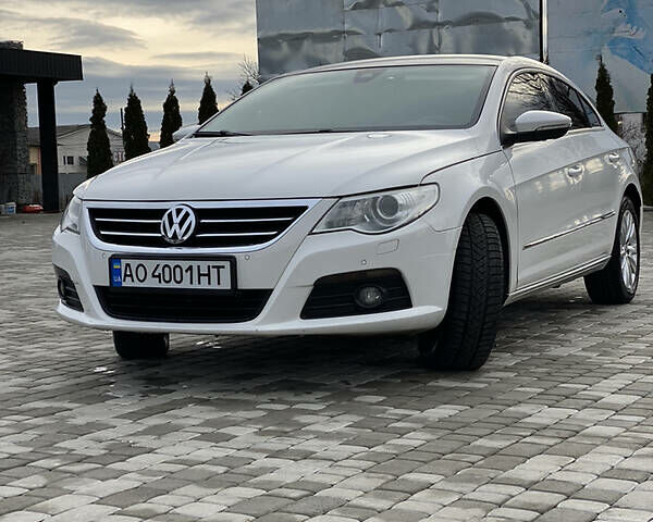 Белый Фольксваген CC / Passat CC, объемом двигателя 2 л и пробегом 370 тыс. км за 10500 $, фото 1 на Automoto.ua