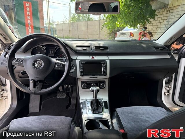 Белый Фольксваген CC, объемом двигателя 2 л и пробегом 230 тыс. км за 8700 $, фото 8 на Automoto.ua