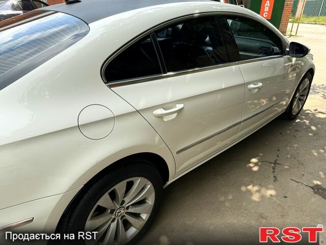 Белый Фольксваген CC, объемом двигателя 2 л и пробегом 230 тыс. км за 8700 $, фото 3 на Automoto.ua