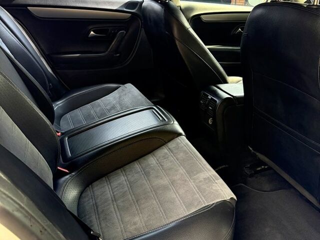 Белый Фольксваген CC, объемом двигателя 2 л и пробегом 230 тыс. км за 8700 $, фото 5 на Automoto.ua