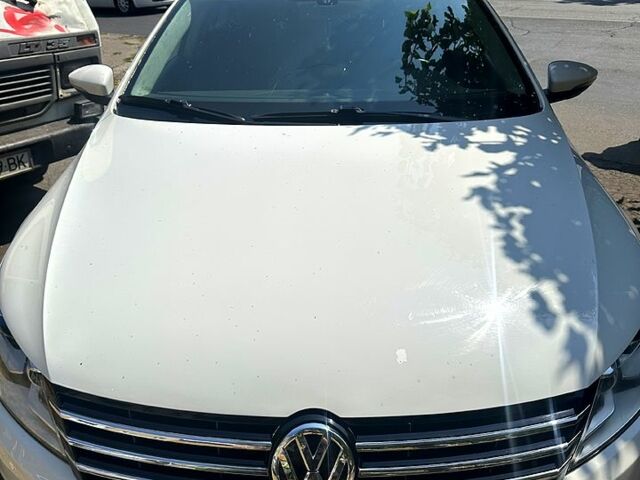 Білий Фольксваген CC, об'ємом двигуна 2 л та пробігом 204 тис. км за 10000 $, фото 7 на Automoto.ua