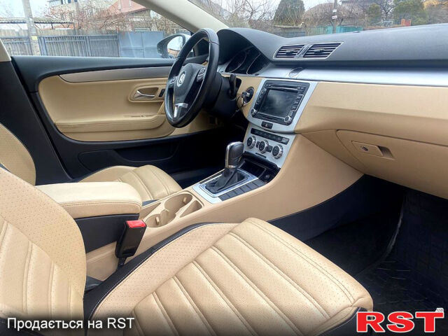 Белый Фольксваген CC, объемом двигателя 2 л и пробегом 146 тыс. км за 11300 $, фото 6 на Automoto.ua