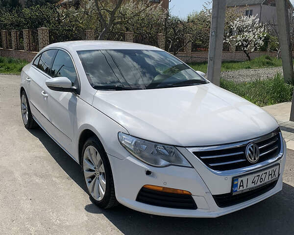 Білий Фольксваген CC / Passat CC, об'ємом двигуна 2 л та пробігом 266 тис. км за 8500 $, фото 1 на Automoto.ua