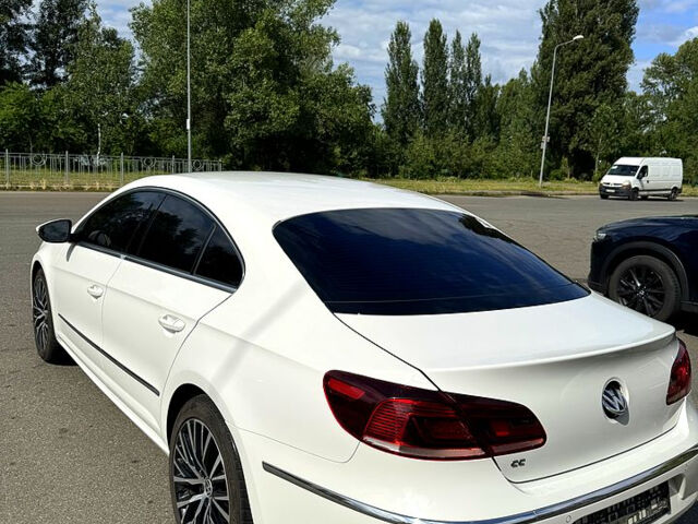 Білий Фольксваген CC, об'ємом двигуна 1.8 л та пробігом 152 тис. км за 11000 $, фото 3 на Automoto.ua