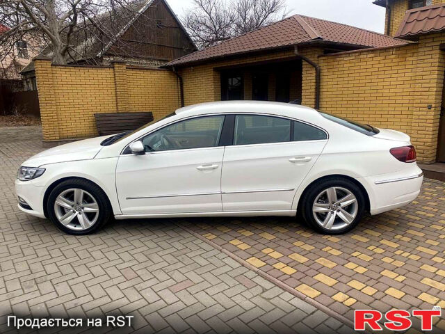Белый Фольксваген CC, объемом двигателя 2 л и пробегом 146 тыс. км за 11300 $, фото 1 на Automoto.ua