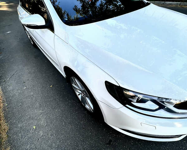 Белый Фольксваген CC / Passat CC, объемом двигателя 2 л и пробегом 185 тыс. км за 14000 $, фото 2 на Automoto.ua