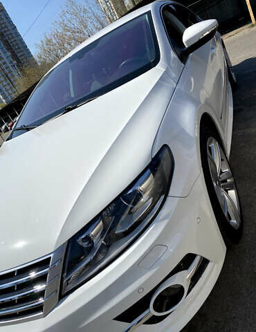 Белый Фольксваген CC / Passat CC, объемом двигателя 2 л и пробегом 93 тыс. км за 17000 $, фото 2 на Automoto.ua