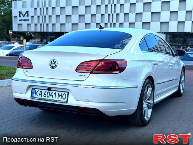 Белый Фольксваген CC, объемом двигателя 2 л и пробегом 250 тыс. км за 11999 $, фото 4 на Automoto.ua