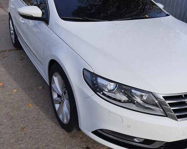 Белый Фольксваген CC / Passat CC, объемом двигателя 2 л и пробегом 229 тыс. км за 14000 $, фото 4 на Automoto.ua