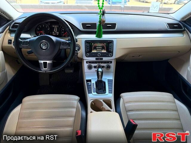 Белый Фольксваген CC, объемом двигателя 2 л и пробегом 250 тыс. км за 11999 $, фото 8 на Automoto.ua