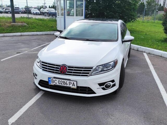 Белый Фольксваген CC / Passat CC, объемом двигателя 2 л и пробегом 124 тыс. км за 9600 $, фото 1 на Automoto.ua